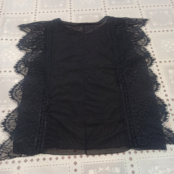 ZARA Black Sheer Lace see through Blouse Ruffled Scalloped Sleeveless Size S - Picture 9 of 15